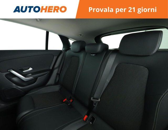 MERCEDES-BENZ CLA 180 Automatic Shooting Brake Sport