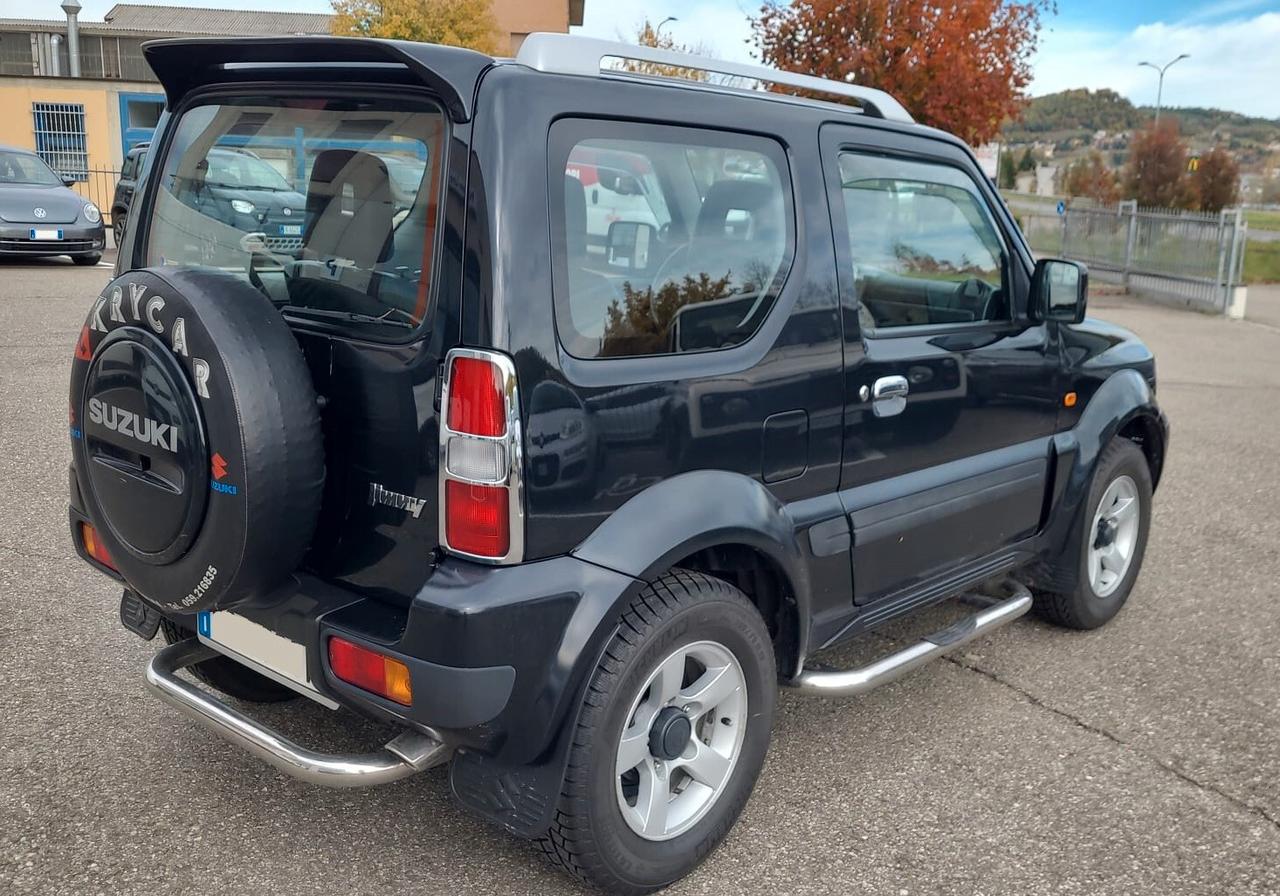 Suzuki Jimny 1.3i 16V cat 4WD JLX