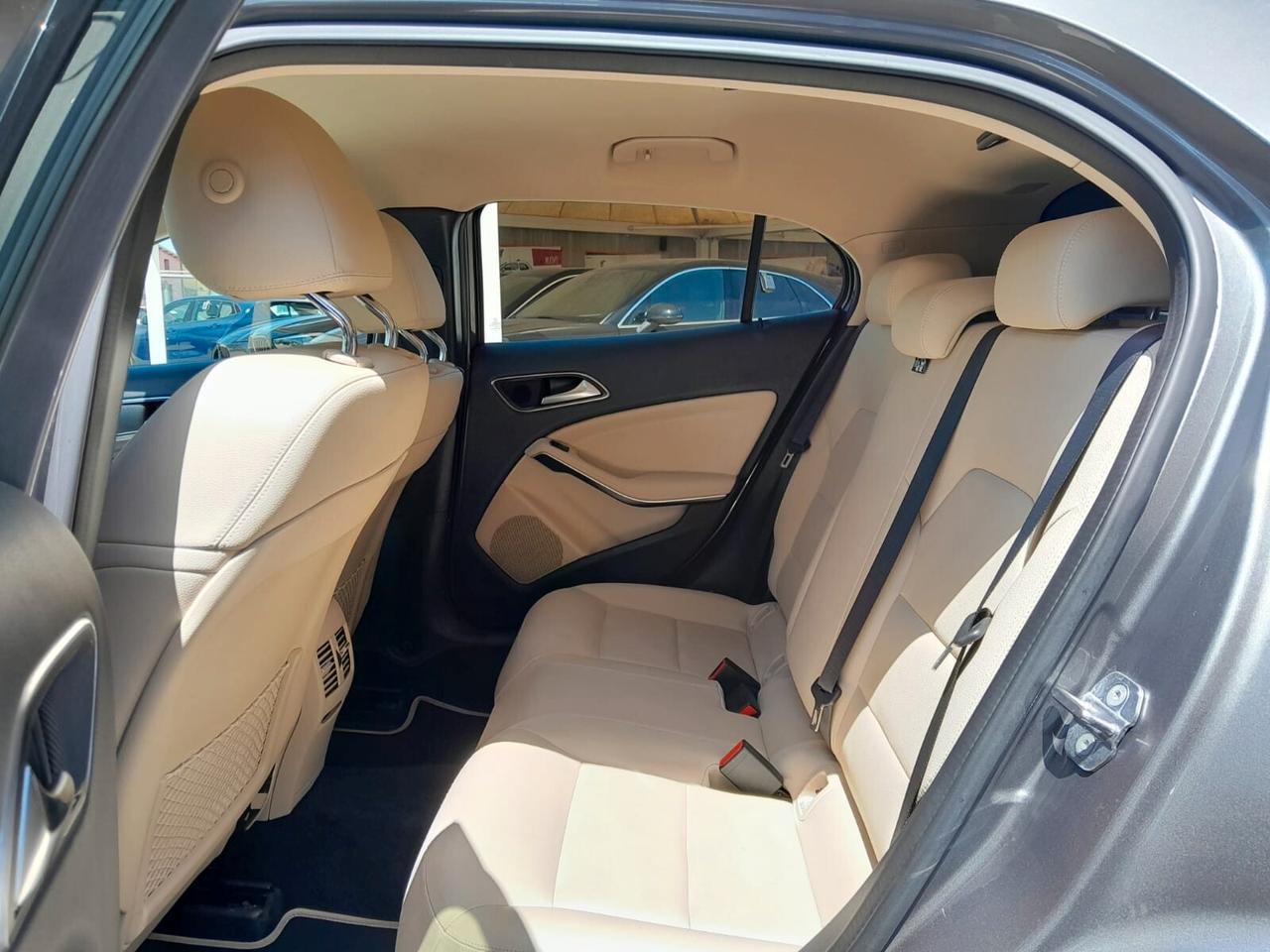 Mercedes-benz GLA 200 220 d Automatic 4Matic Premium