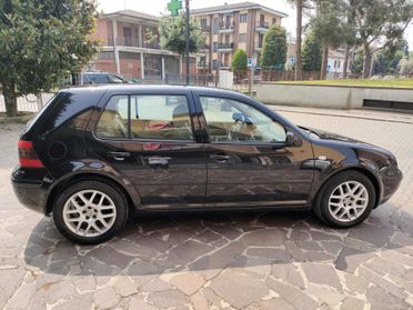 Volkswagen Golf 1.6 16V 5p. aut. Highline