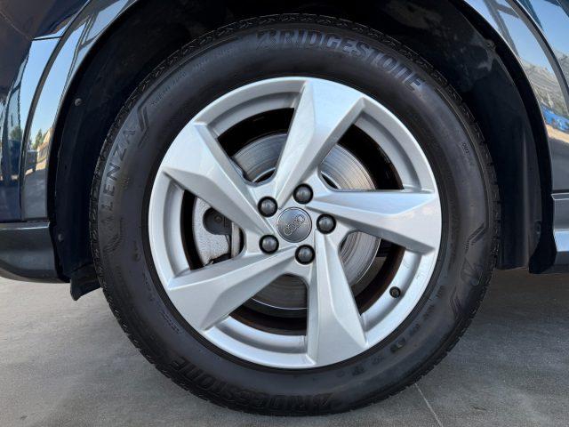 AUDI Q3 40 TDI quattro S tronic Advanced ADAPTIVE CRUISE