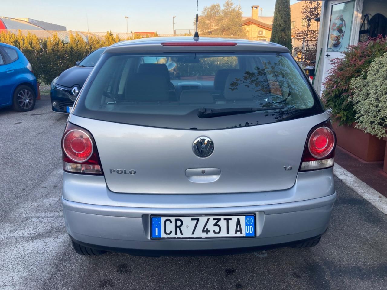VOLKSWAGEN POLO 1.4 BENZINA (MODELLO SPORTLINE)