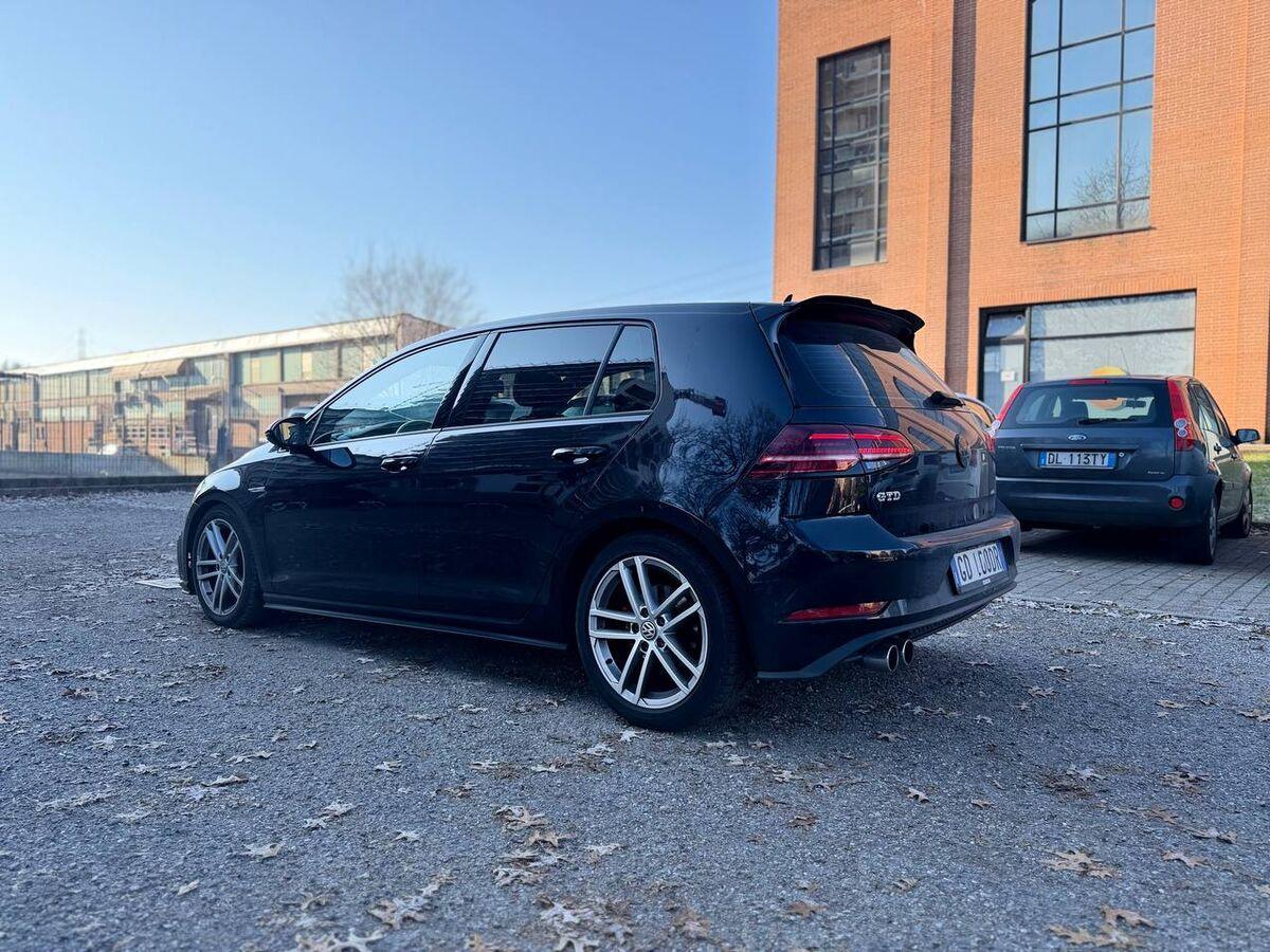 Volkswagen Golf 2.0 tdi Gtd 184cv dsg