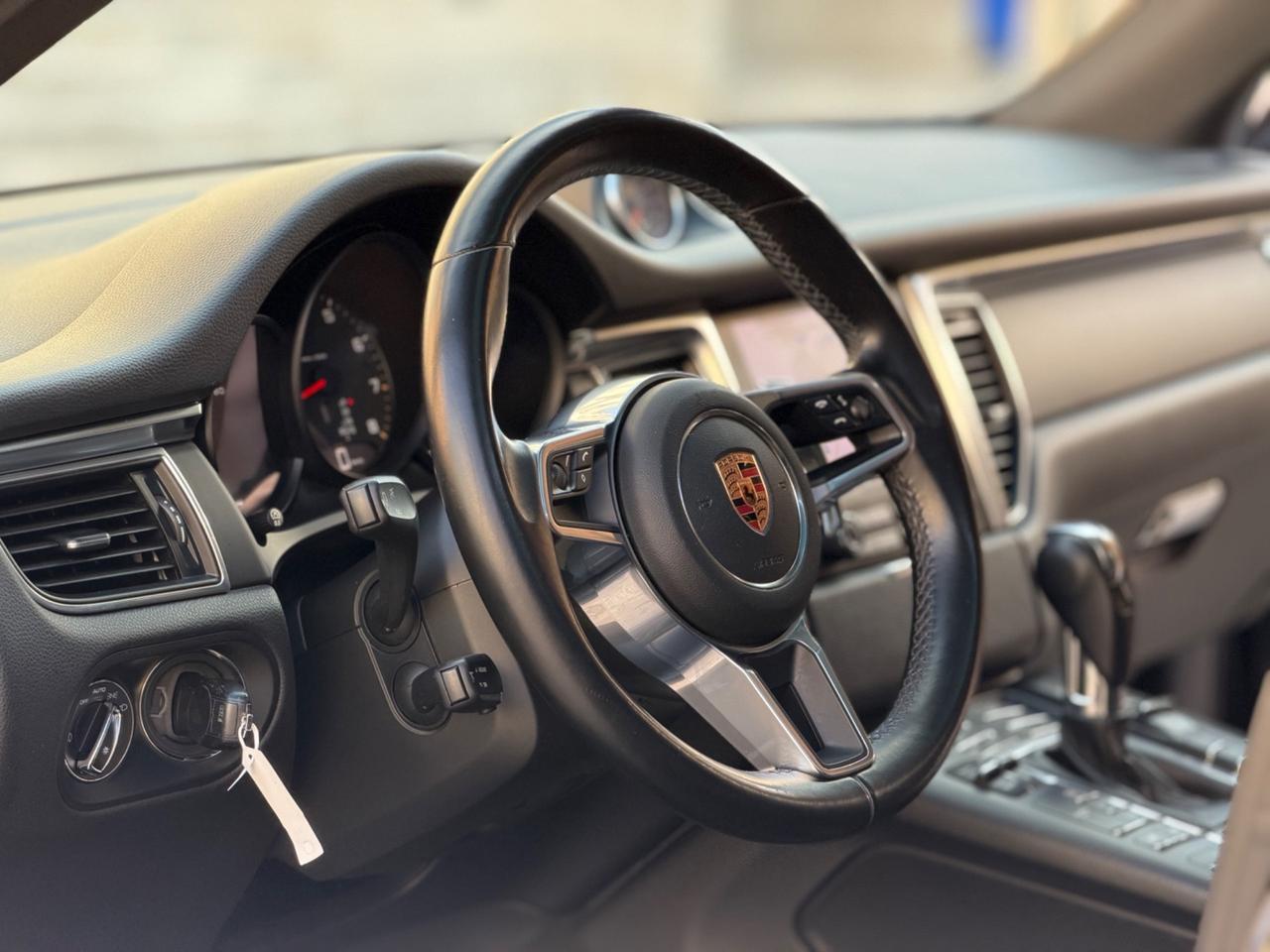 Porsche Macan 2.0 252 Cv PDK TETTO VENTILATI LED FULL