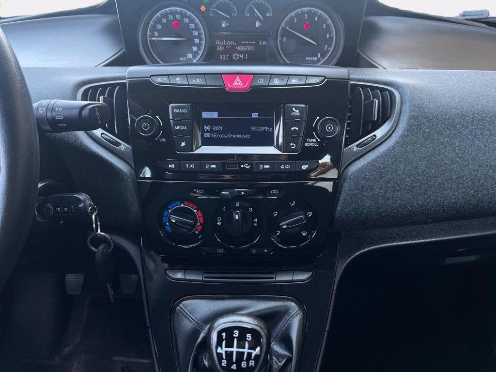 LANCIA Ypsilon 1.0 FireFly 5 porte S&S Hybrid Ecochic Silver del 2021