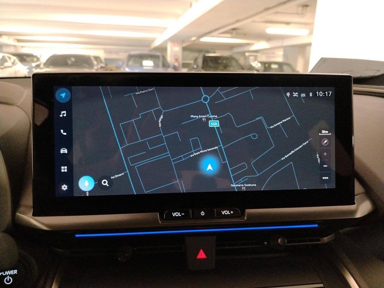 Toyota C-HR 2.0 hev Lounge fwd