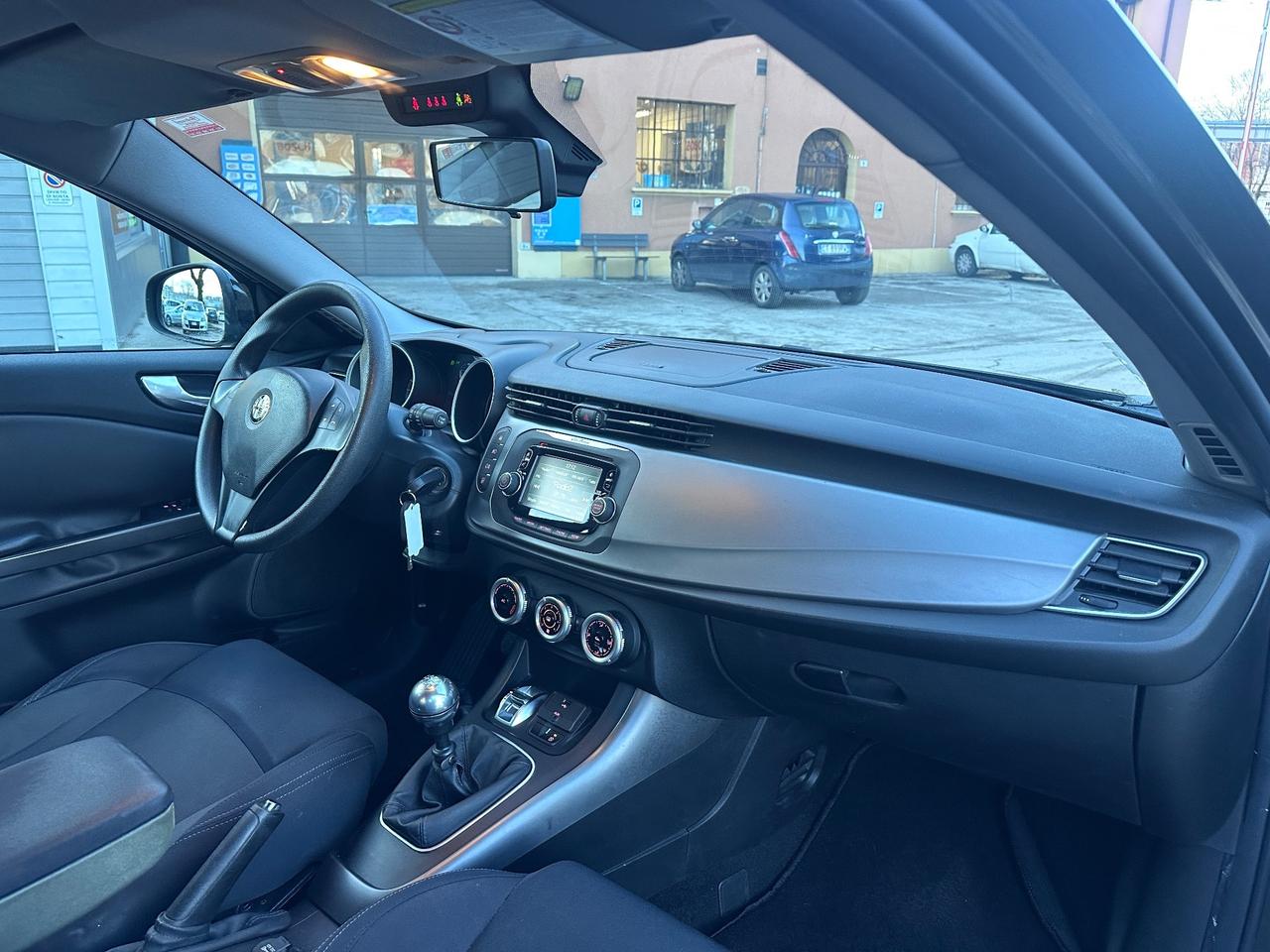 Alfa Romeo Giulietta 1.6 JTDm-2 105 CV Exclusive