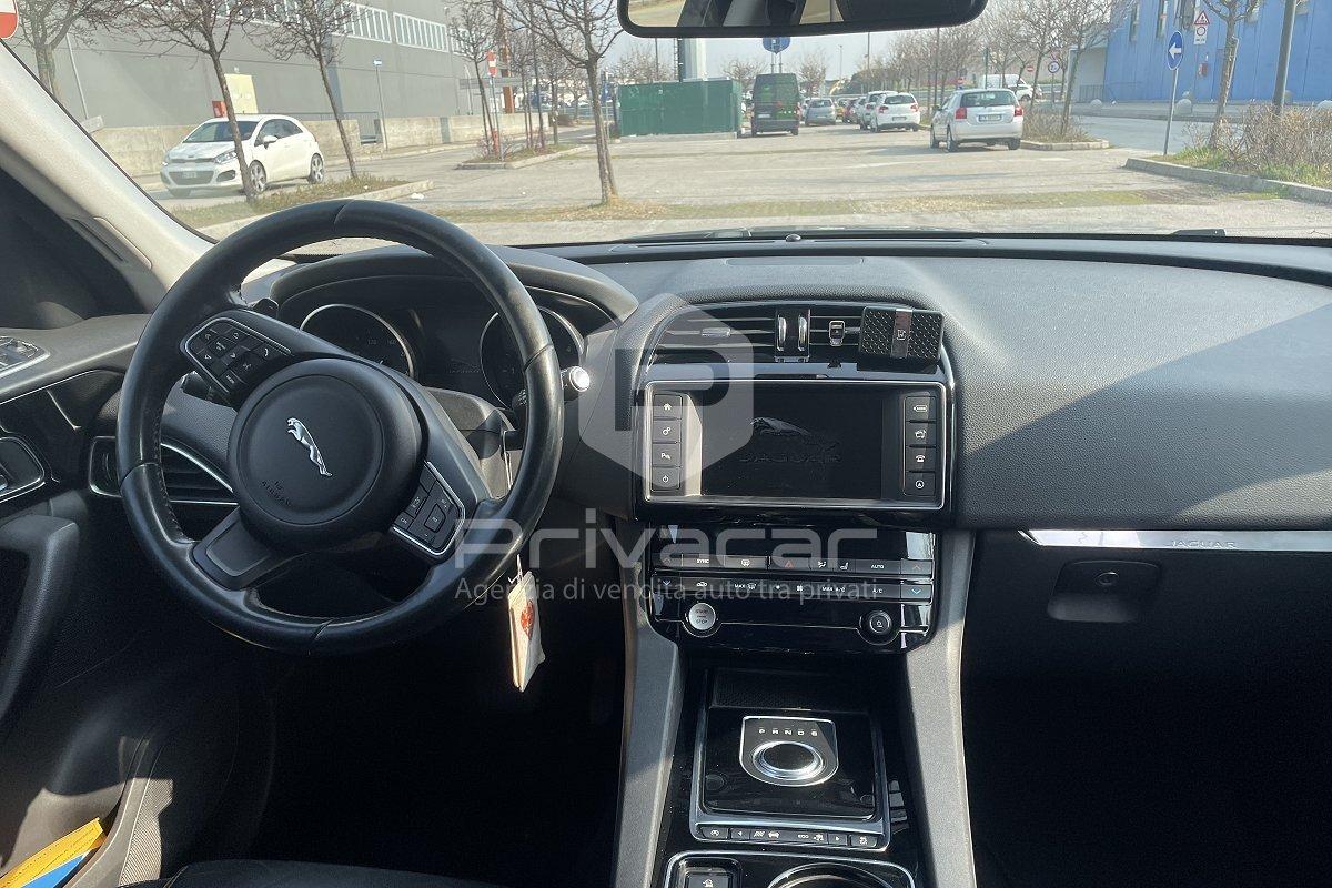 JAGUAR F-Pace 2.0 D 180 CV AWD aut. Prestige