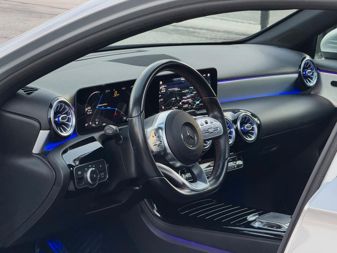 Mercedes-Benz A 180 d Premium AMG TETTO BURMESTER