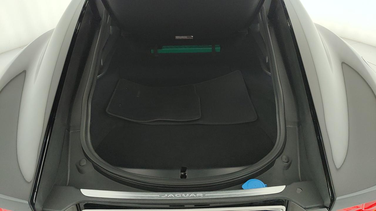 JAGUAR F-Type Coupe 2.0 i4 R-Dynamic rwd 300cv auto