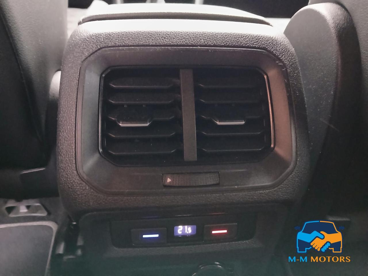 Volkswagen Tiguan 2.0 tdi R-Line 150cv dsg