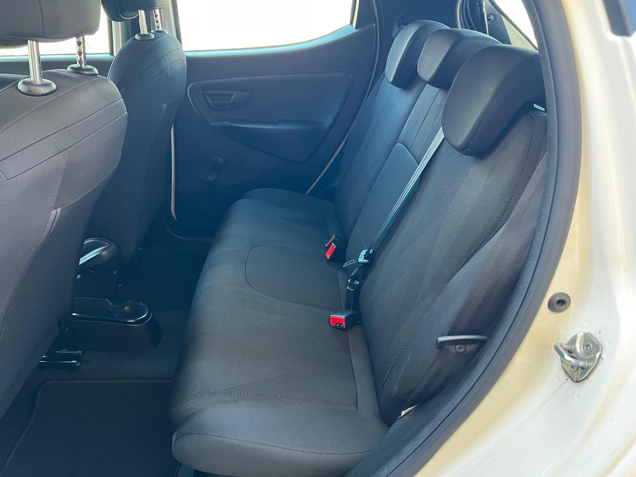 Lancia Ypsilon 1.2 69 CV 5 porte GPL Ecochic Gold CINGHIA APPENA FATTA