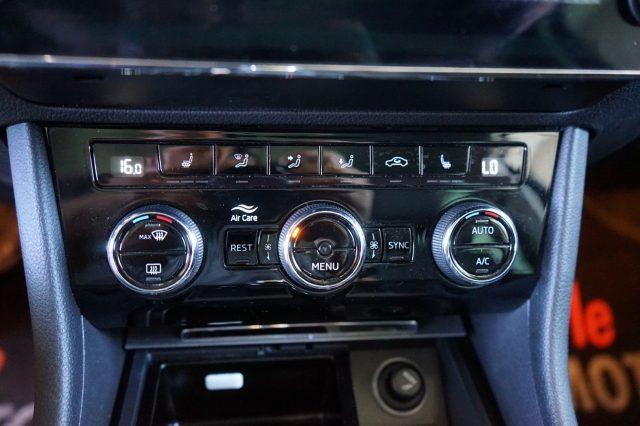 SKODA Superb 2.0 TDI EVO 122 CV SCR DSG Wagon Executive