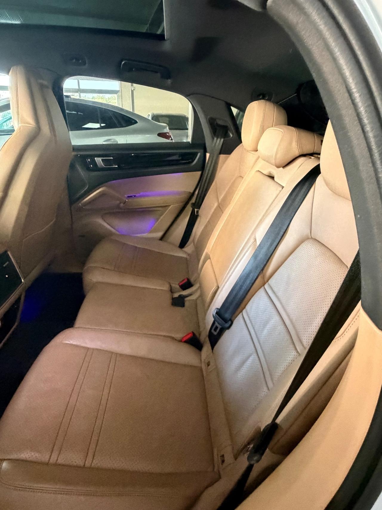 Porsche Cayenne 3.0 COUPE V6 340 KM71.000