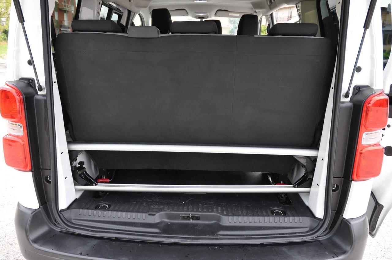 Peugeot Traveller Expert 1.6 BlueHdi 9 Posti
