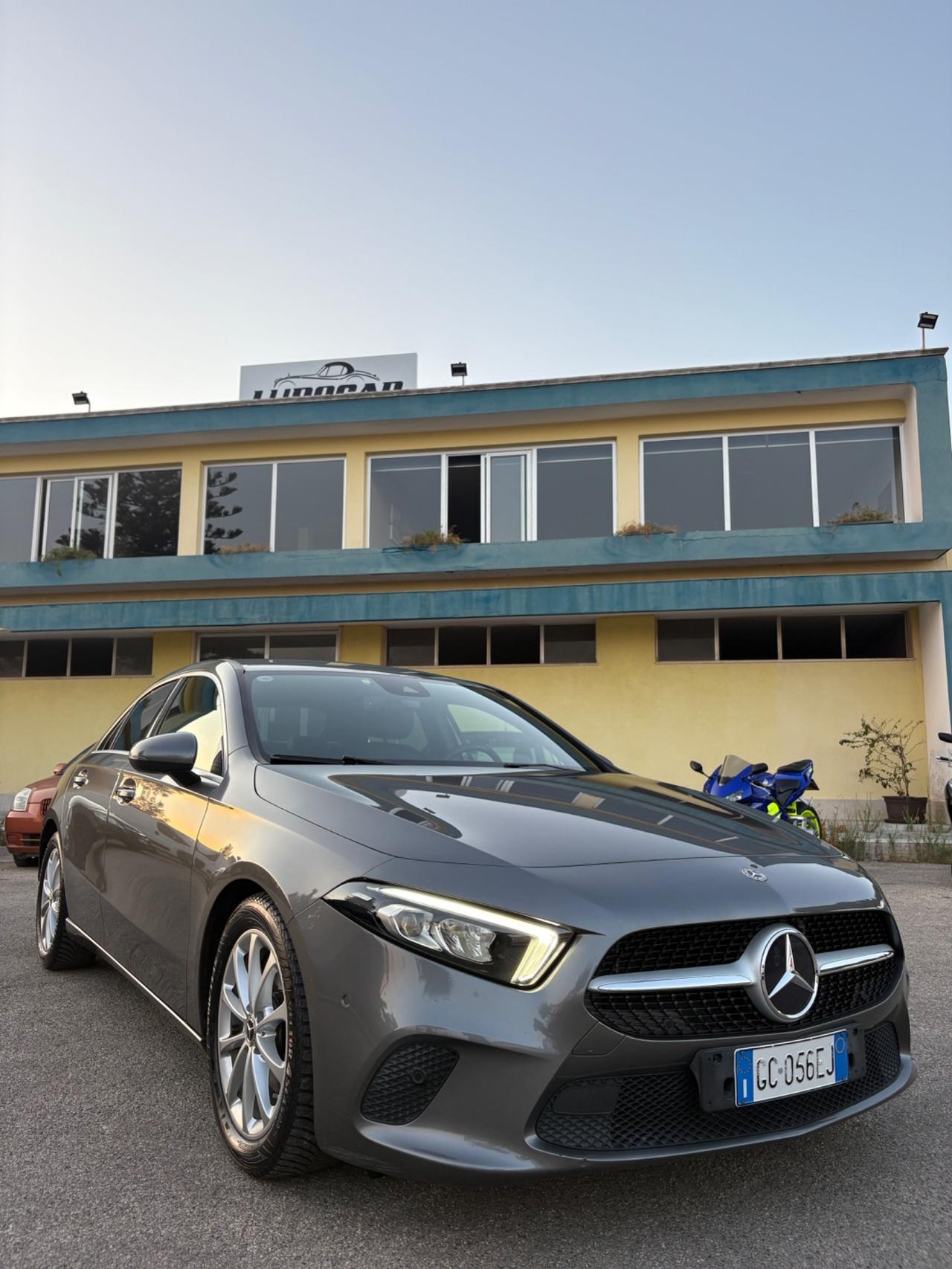 Mercedes-benz A 180 d Automatic Premium