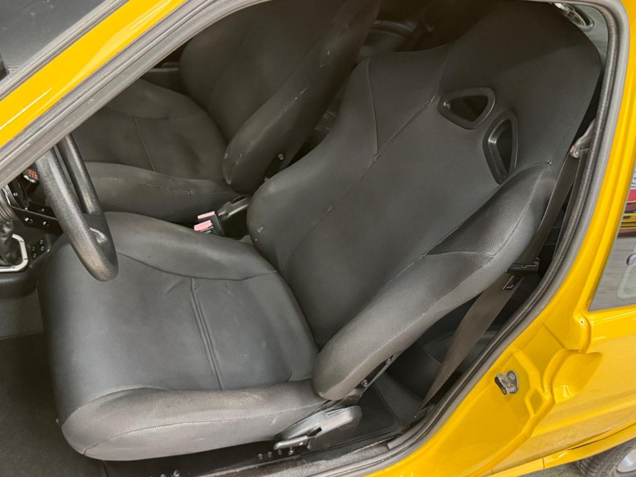 Peugeot 106 1.6i 16V cat 3 porte Rallye