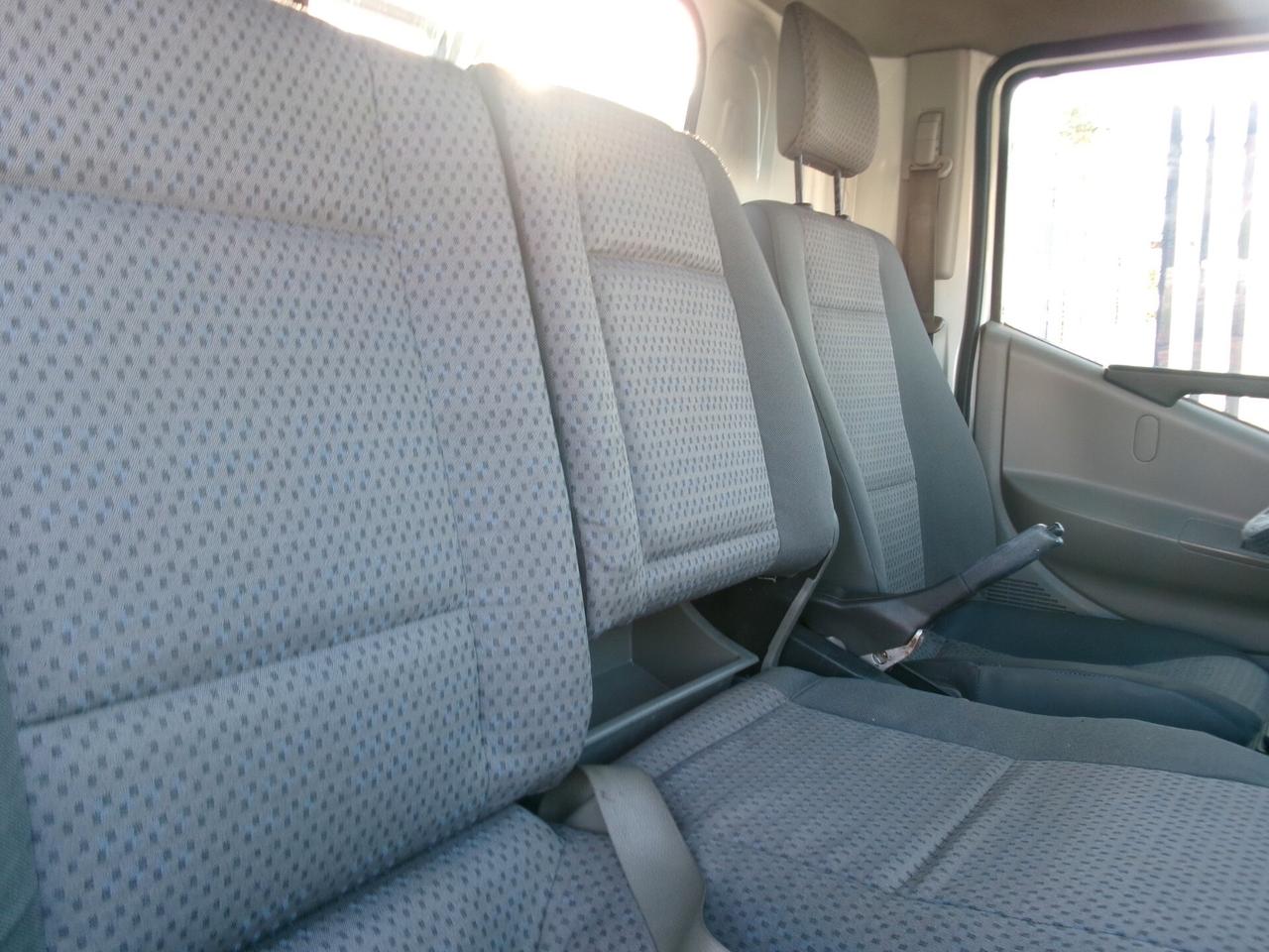 Nissan Cabstar 35-12 EURO 5 2.5 120CV CASSONE FISSO CORTO DA 3.25 METRI