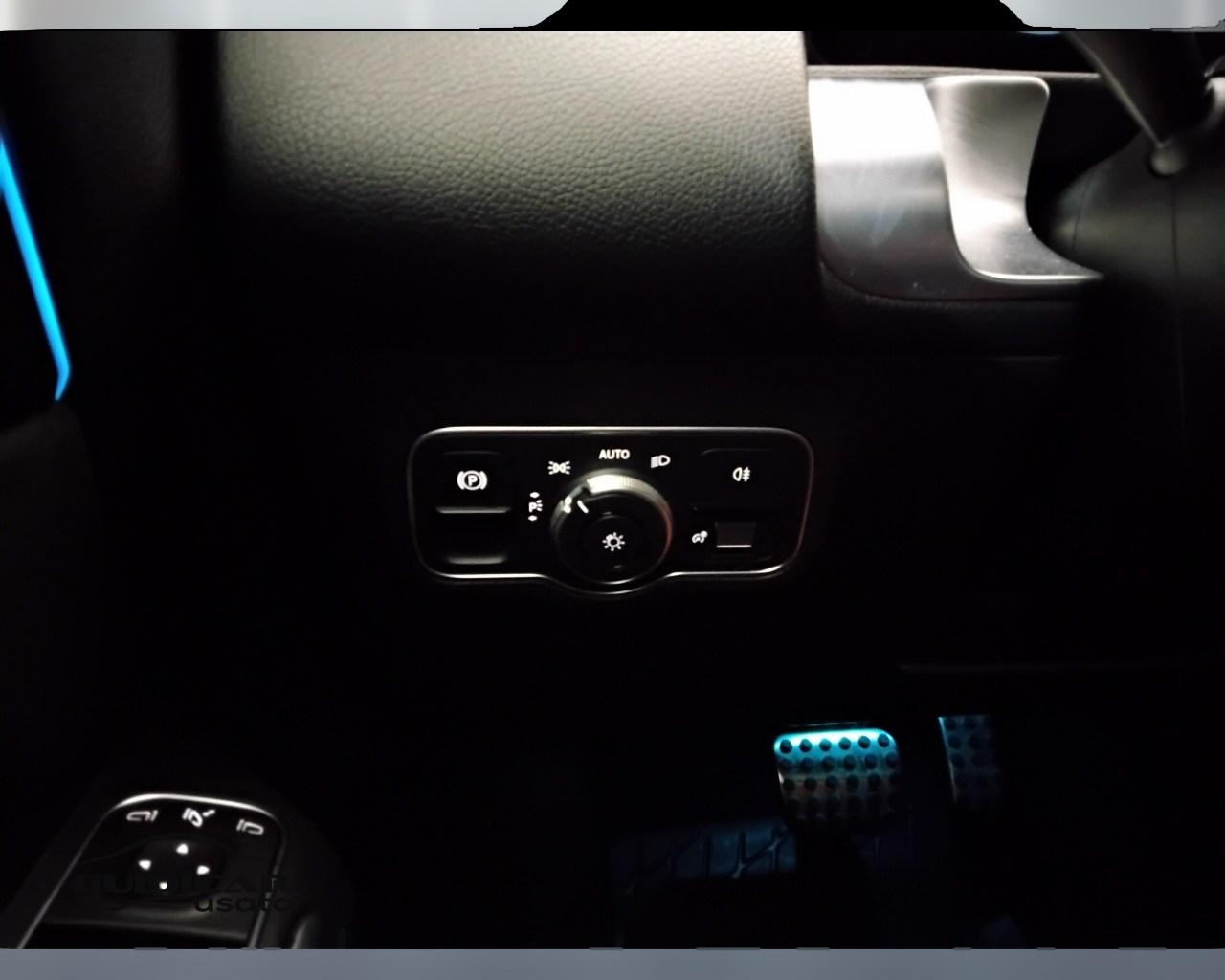 Mercedes-Benz GLB - X247 2019 - GLB 200 d Premium auto