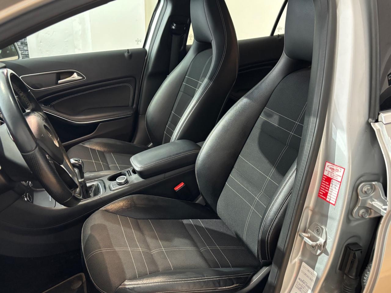 Mercedes-benz GLA 200d Premium