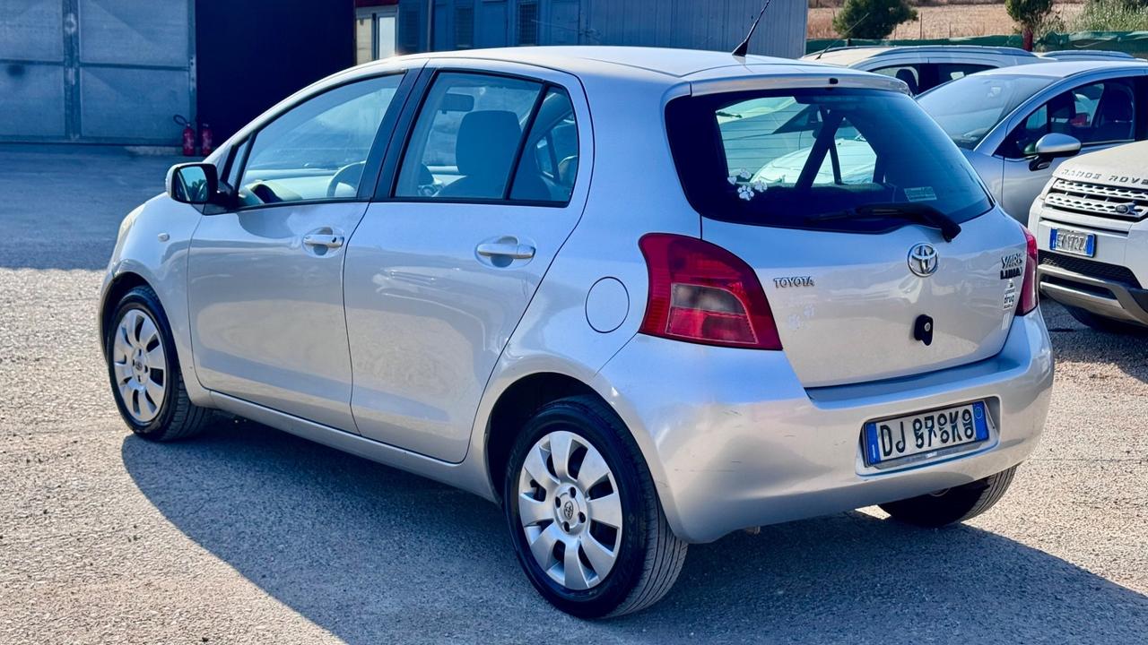 Toyota Yaris 1.3 5 porte M-MT Navi