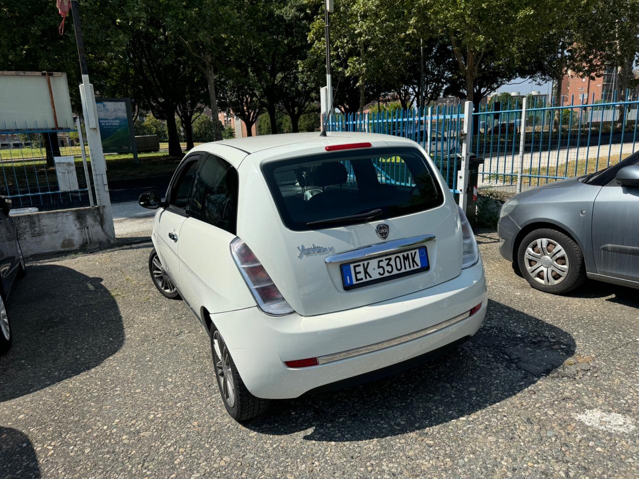 Lancia Ypsilon 1.2 Benz Unyca 2012 EURO5