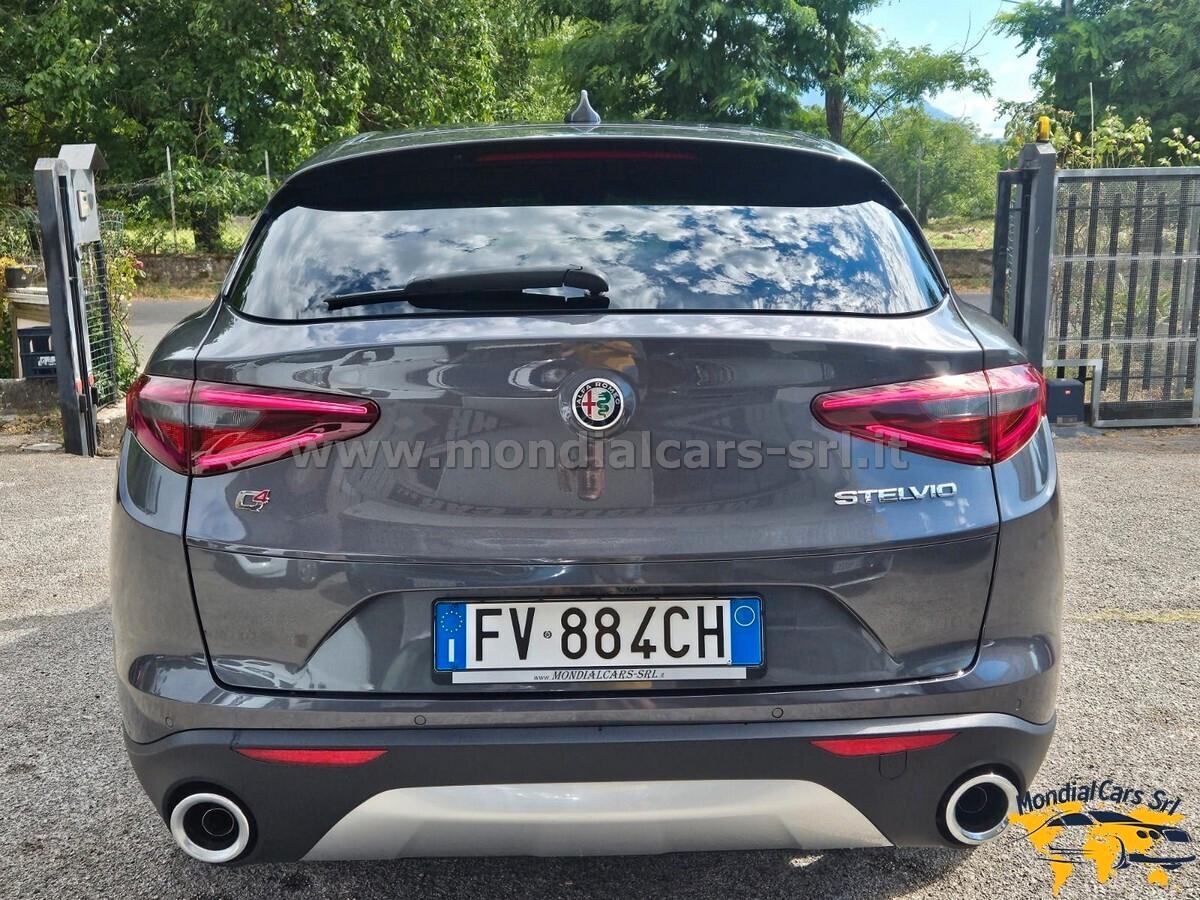 Alfa Romeo Stelvio 2.2 Turbodiesel 210 CV AT8 Q4 Executive