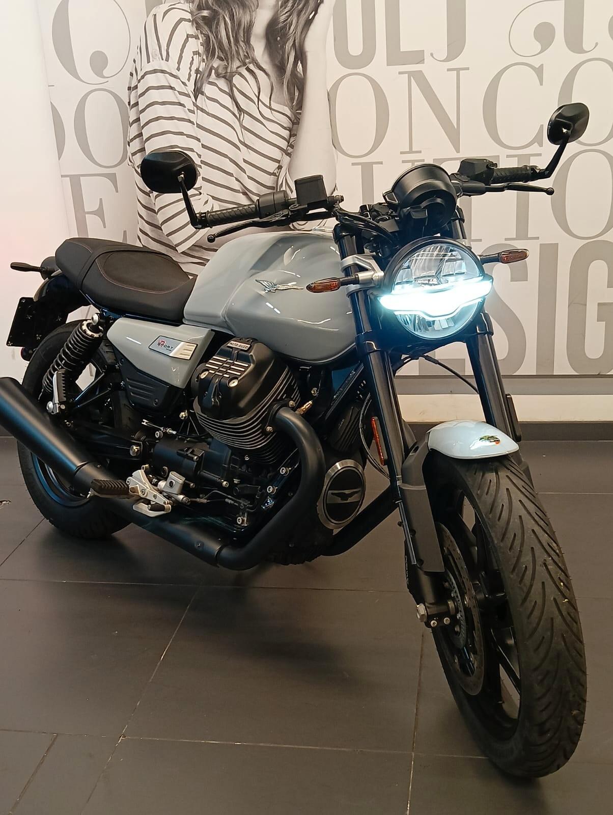 Moto Guzzi V7 V SPORT E5+
