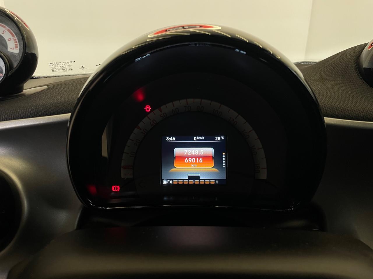 Smart ForFour 70 1.0 twinamic Superpassion