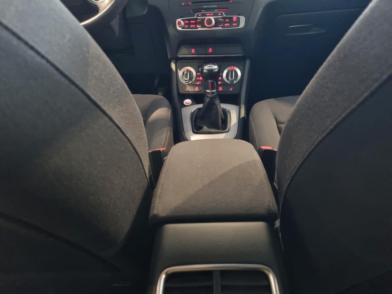 Audi Q3 2.0 tdi 140cv