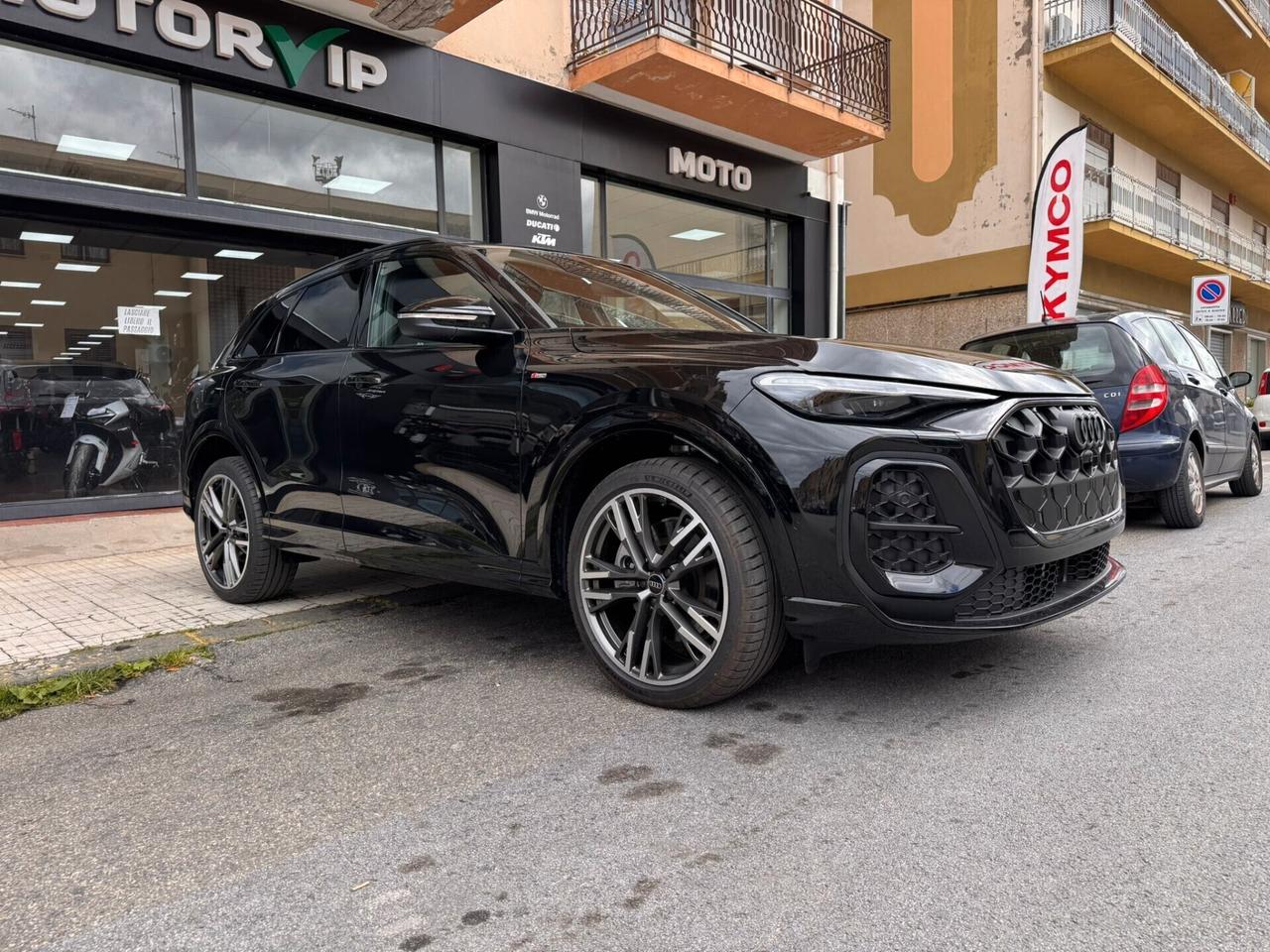 Audi Q5 2.0 TDI mhev S-LINE 204cv REGIME IVA ESPOSTA