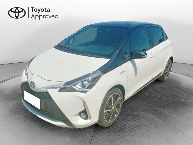Toyota Yaris 1.5 hybrid Trend White Edition