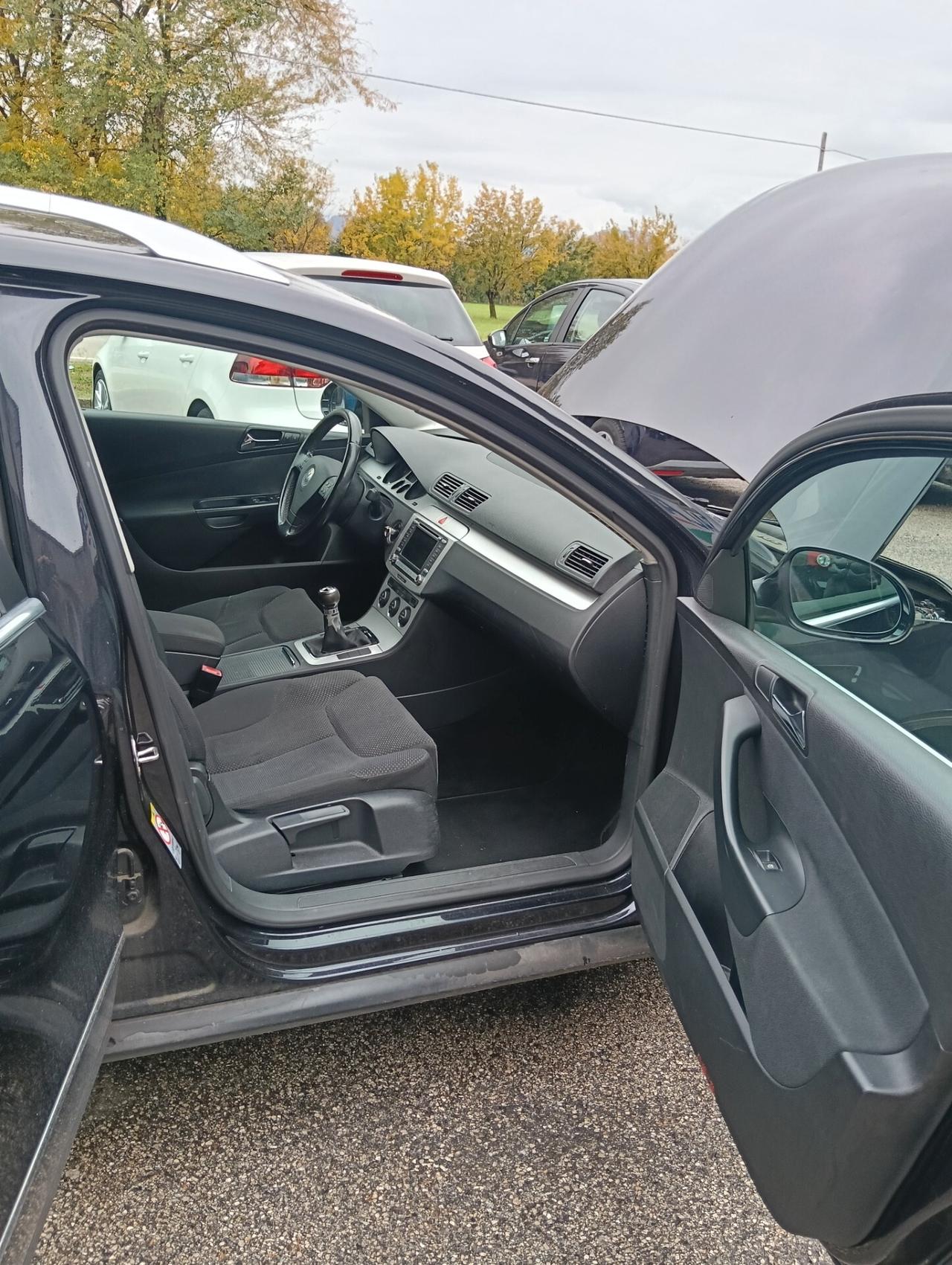 Volkswagen Passat 1.9 TDI/105CV Var. Trendline