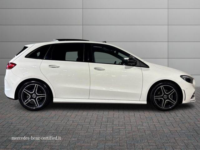 MERCEDES-BENZ B 180 d Automatic AMG Line Premium