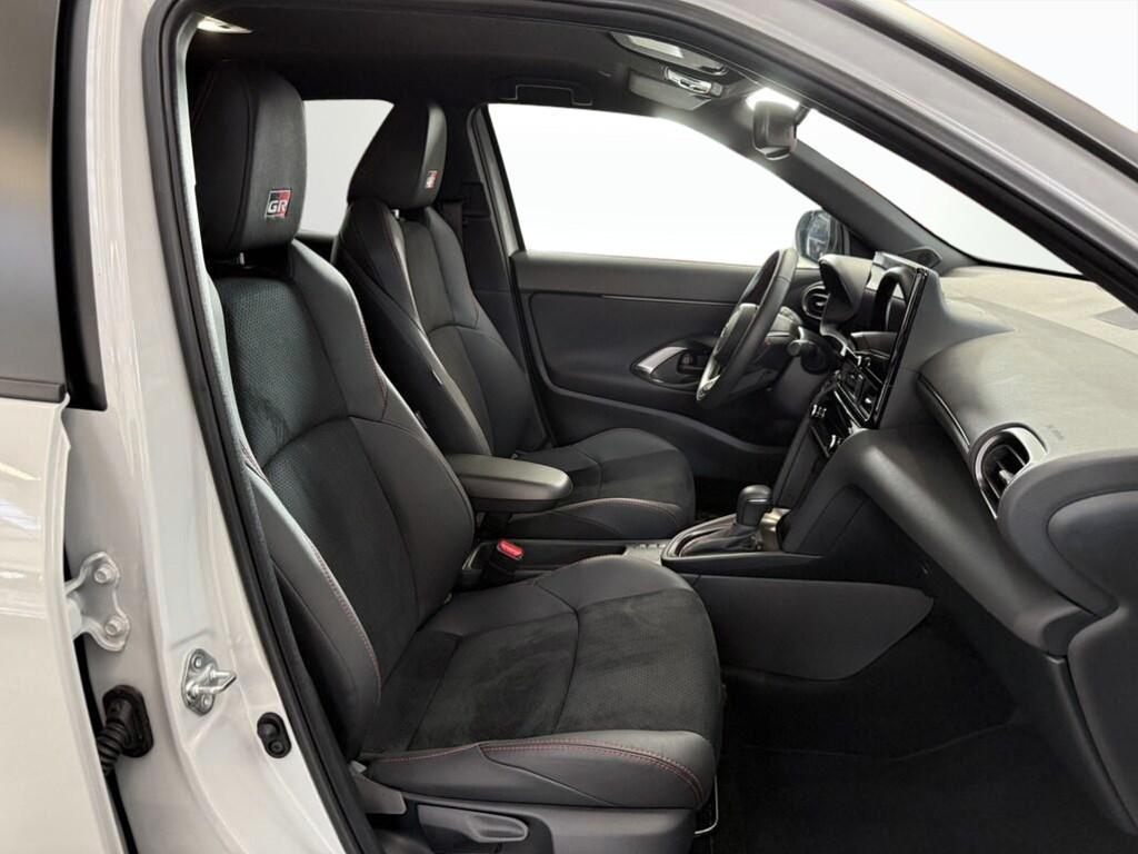 Toyota Yaris Cross 1.5 H GR Sport FWD e-CVT