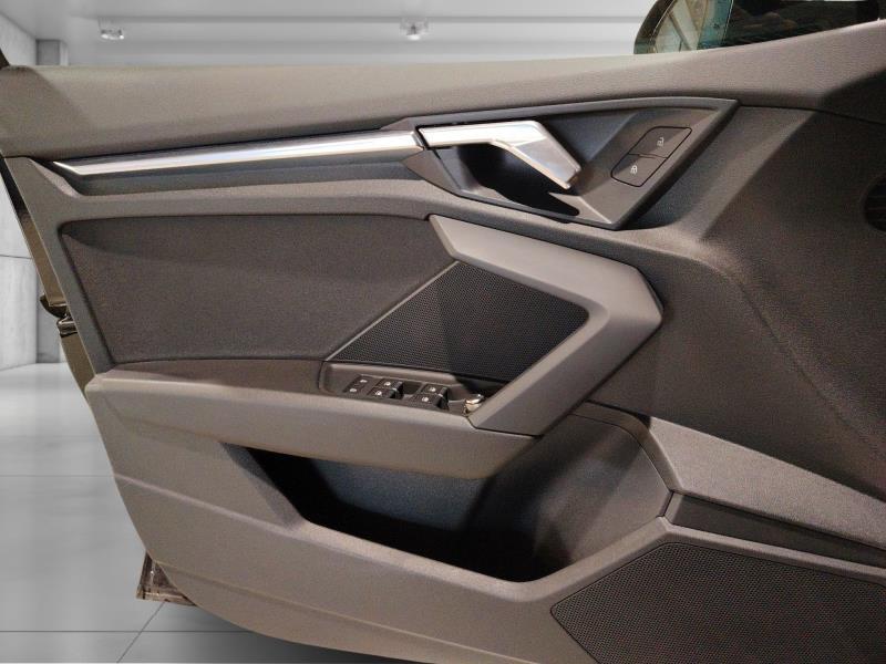 Audi A3 30 2.0 TDI Business S tronic
