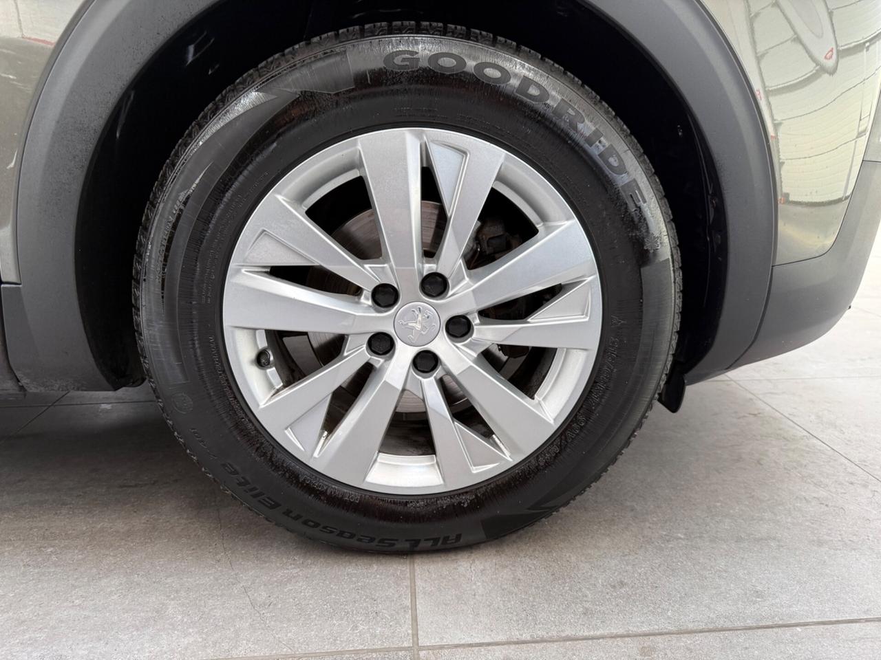 Peugeot 3008 PureTech Turbo 130 S&S EAT8 Active