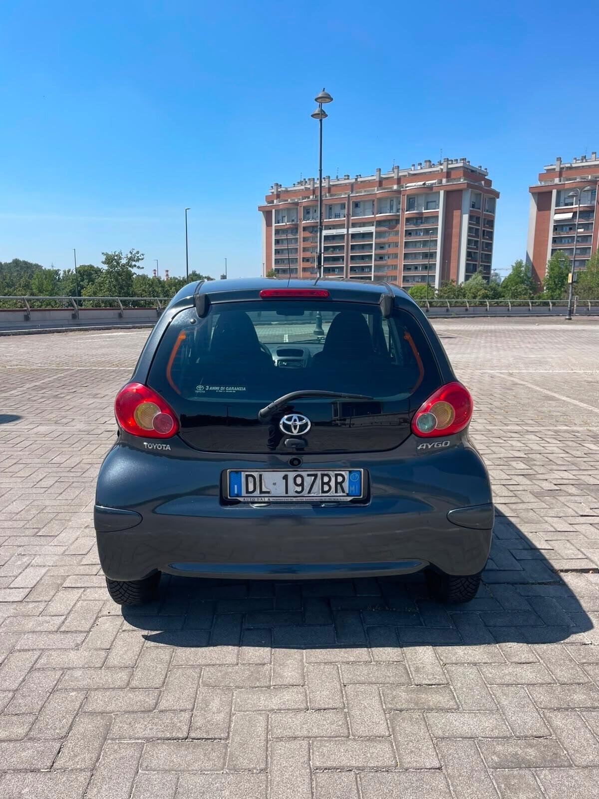 Toyota Aygo 1.0 12V VVT-i 5 porte Now OK NEOP.