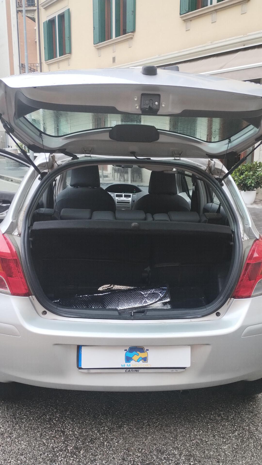 Toyota Yaris 1.3 5 porte M-MT Sol NEOPATENTATI