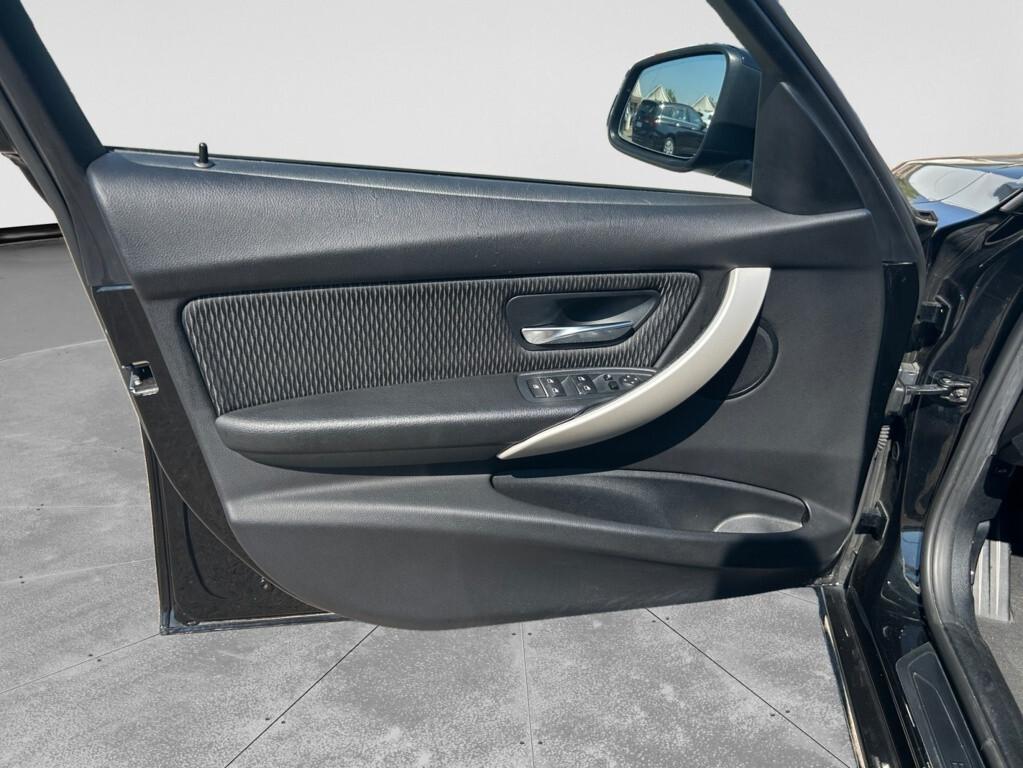 Bmw 318d Touring Business Advantage