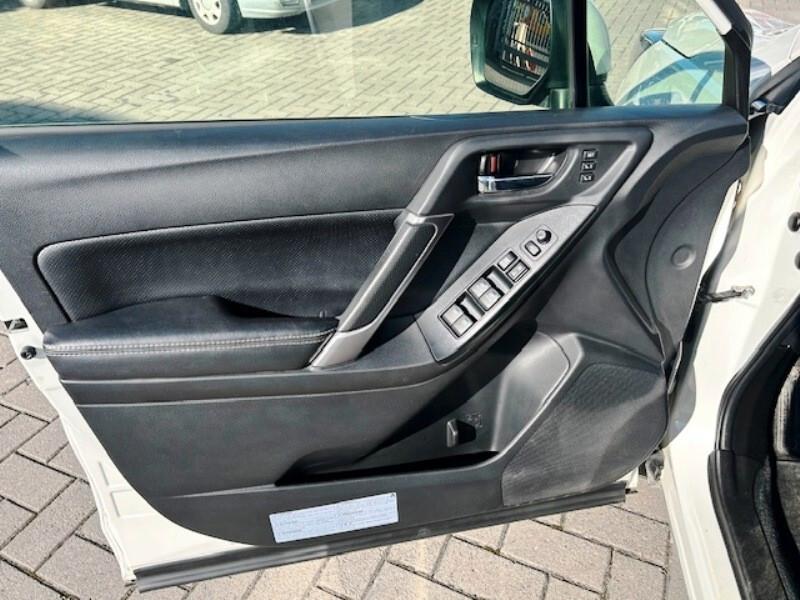 Subaru Forester 2.0i Lineartronic Unlimited Saas