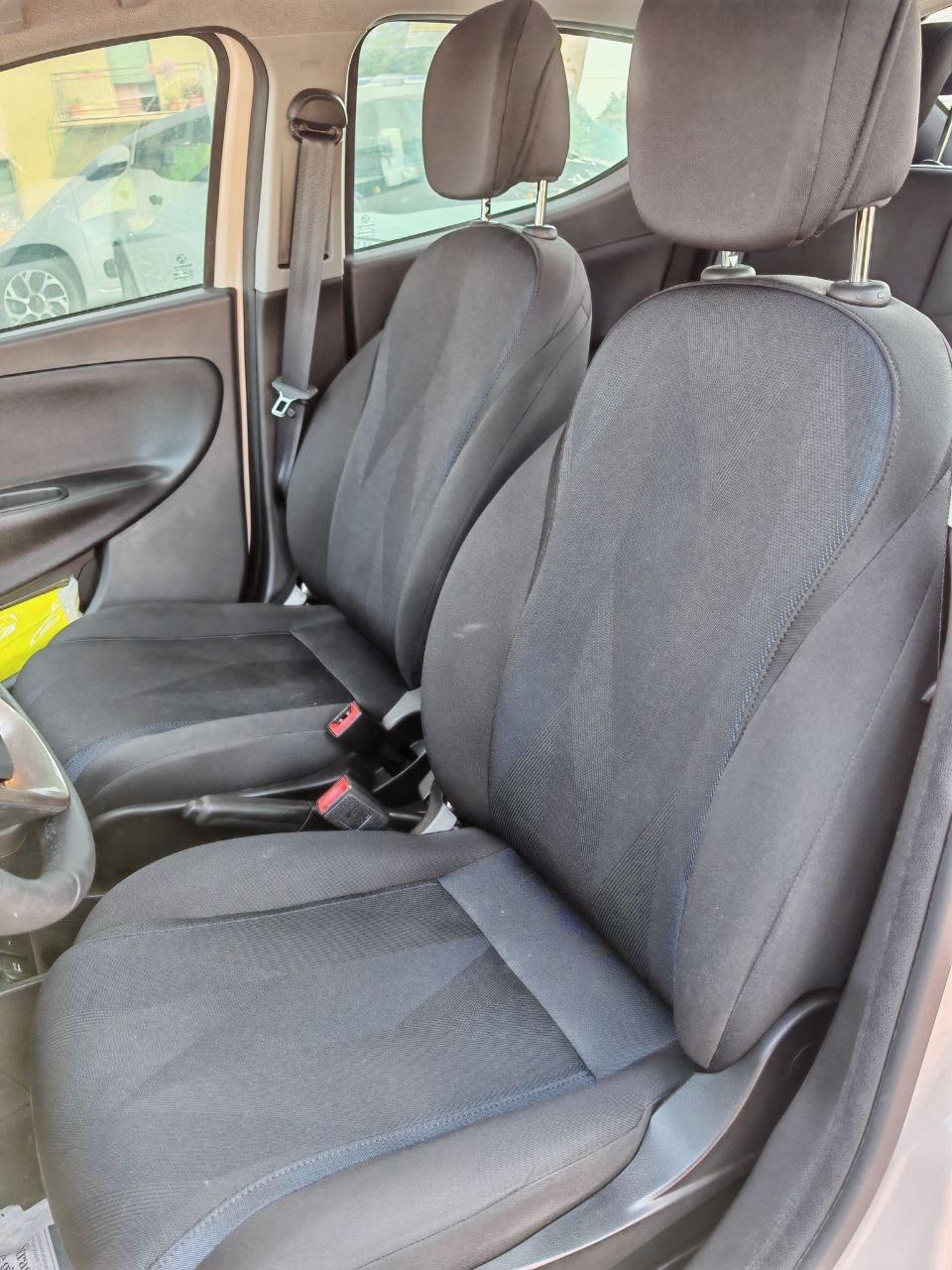 Lancia Ypsilon 1.2 69 CV 5 porte S&S Gold