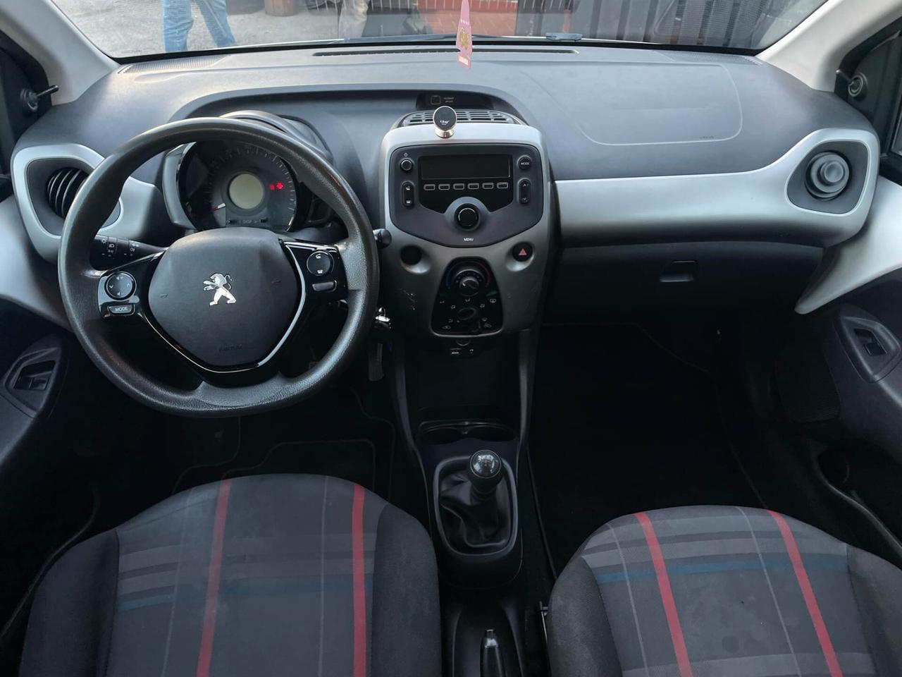 Peugeot 108 VTi 68 5 porte Allure E6 NEOPATENTATI