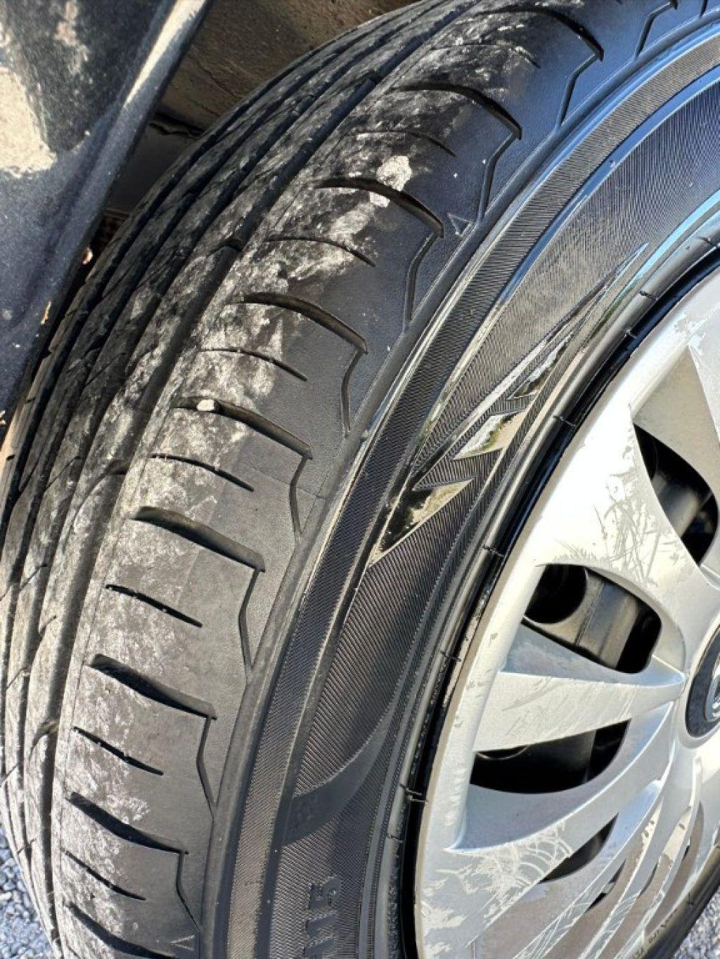 TOYOTA Yaris 1.4 D-4D DPF 5 porte