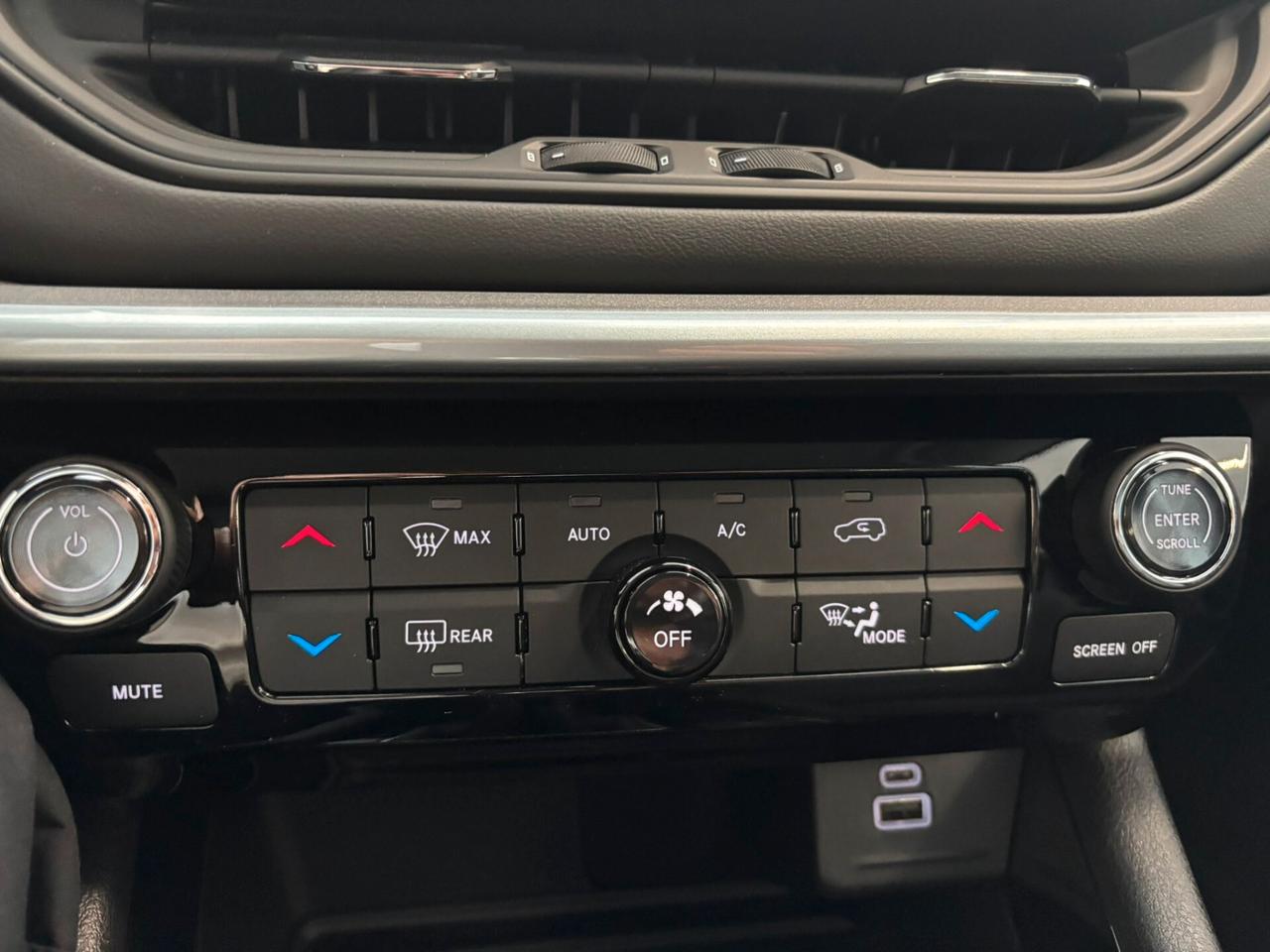 Jeep Compass LIMITED 1.6 Multijet II 2WD 6mt
