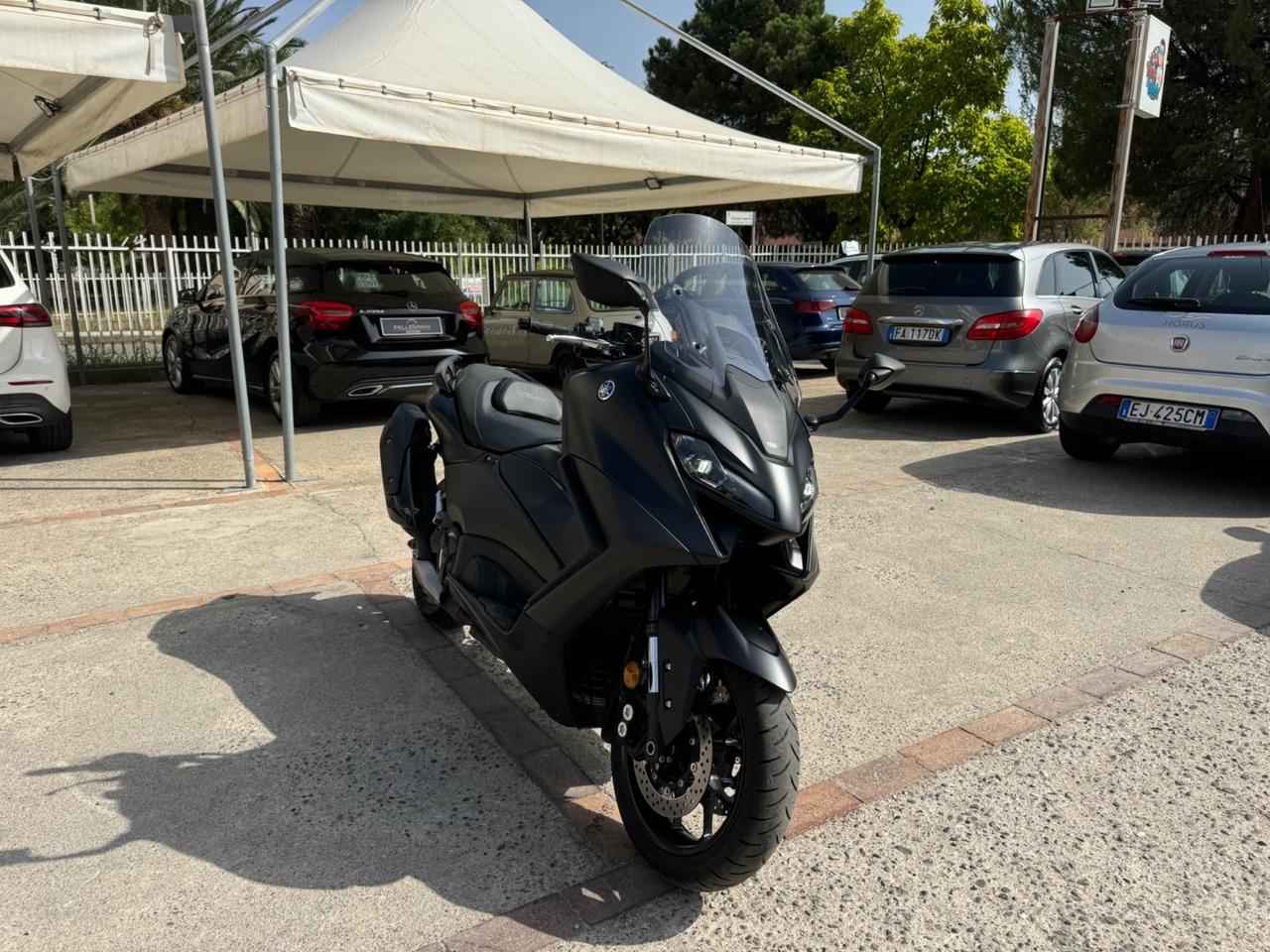 Yamaha TMAX 560