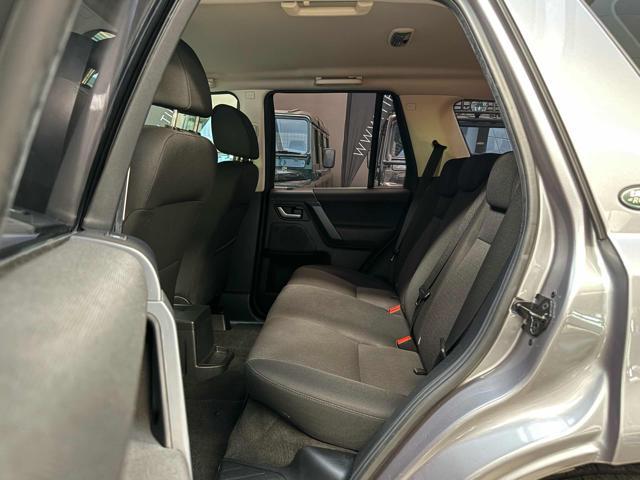 LAND ROVER Freelander 2.2 TD4 S.W. SE