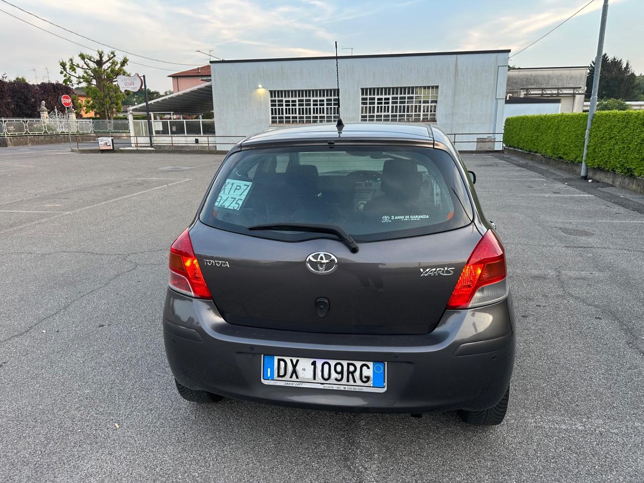 Toyota Yaris 1.4 D-4D 5 porte Sol