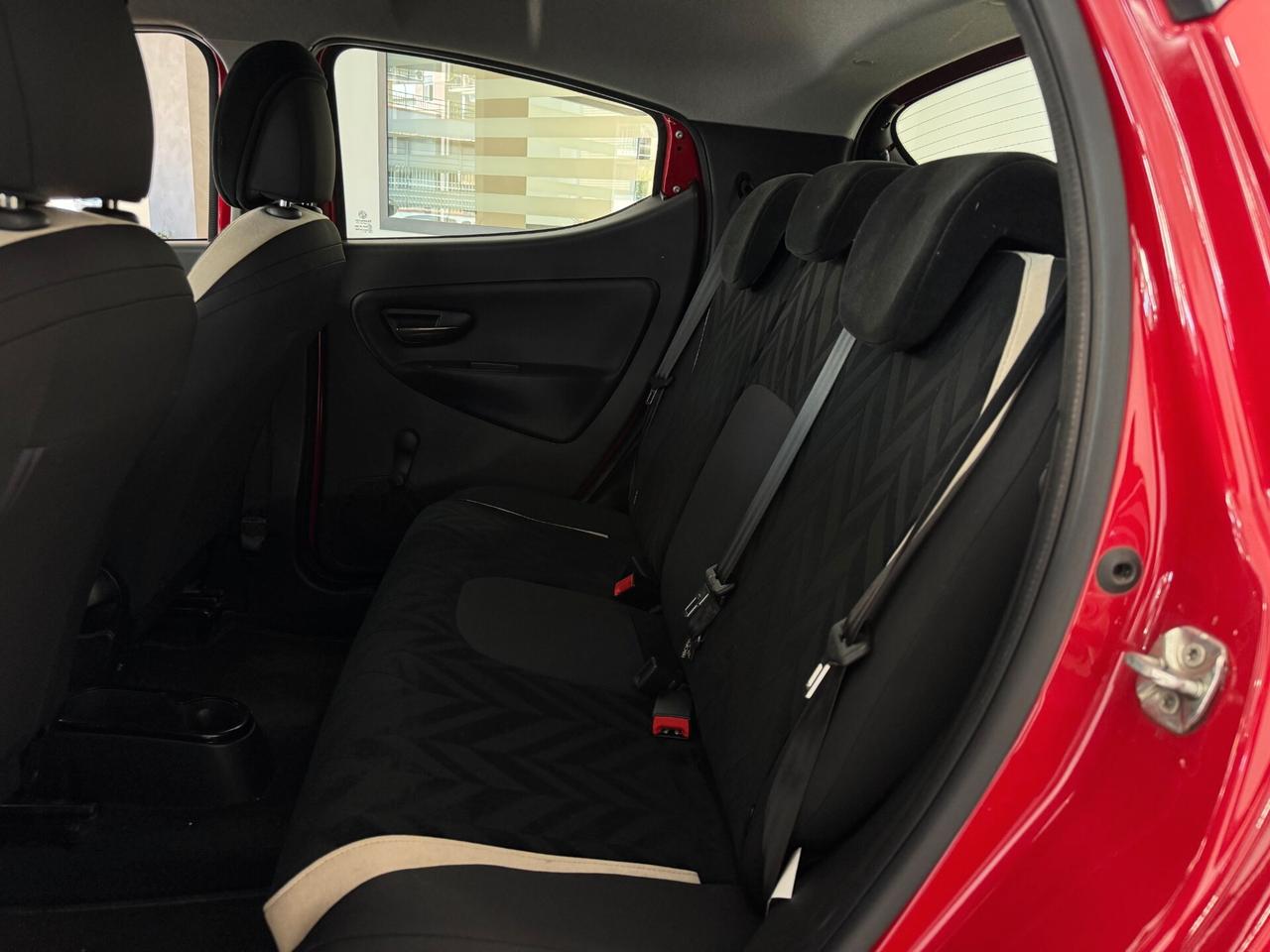Lancia Ypsilon 1.2 69 CV 5 porte Gold