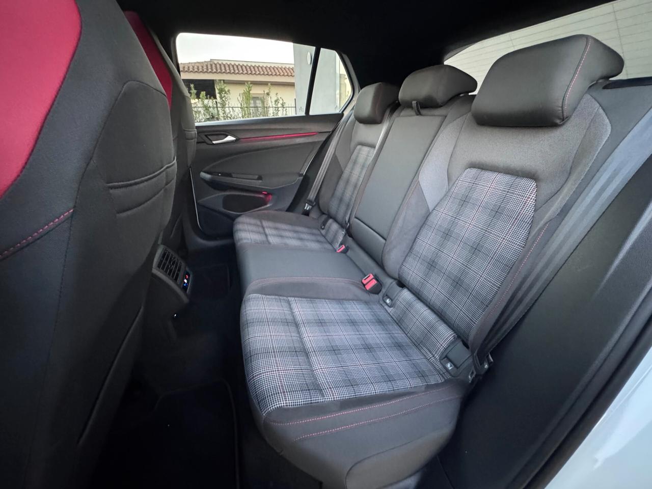 Volkswagen Golf 2.0 TSI GTI - TETTO APRIBILE - CAMERA - PRONTA CONSEGNA - TAGL. UFFICIALI - iQLIGHT